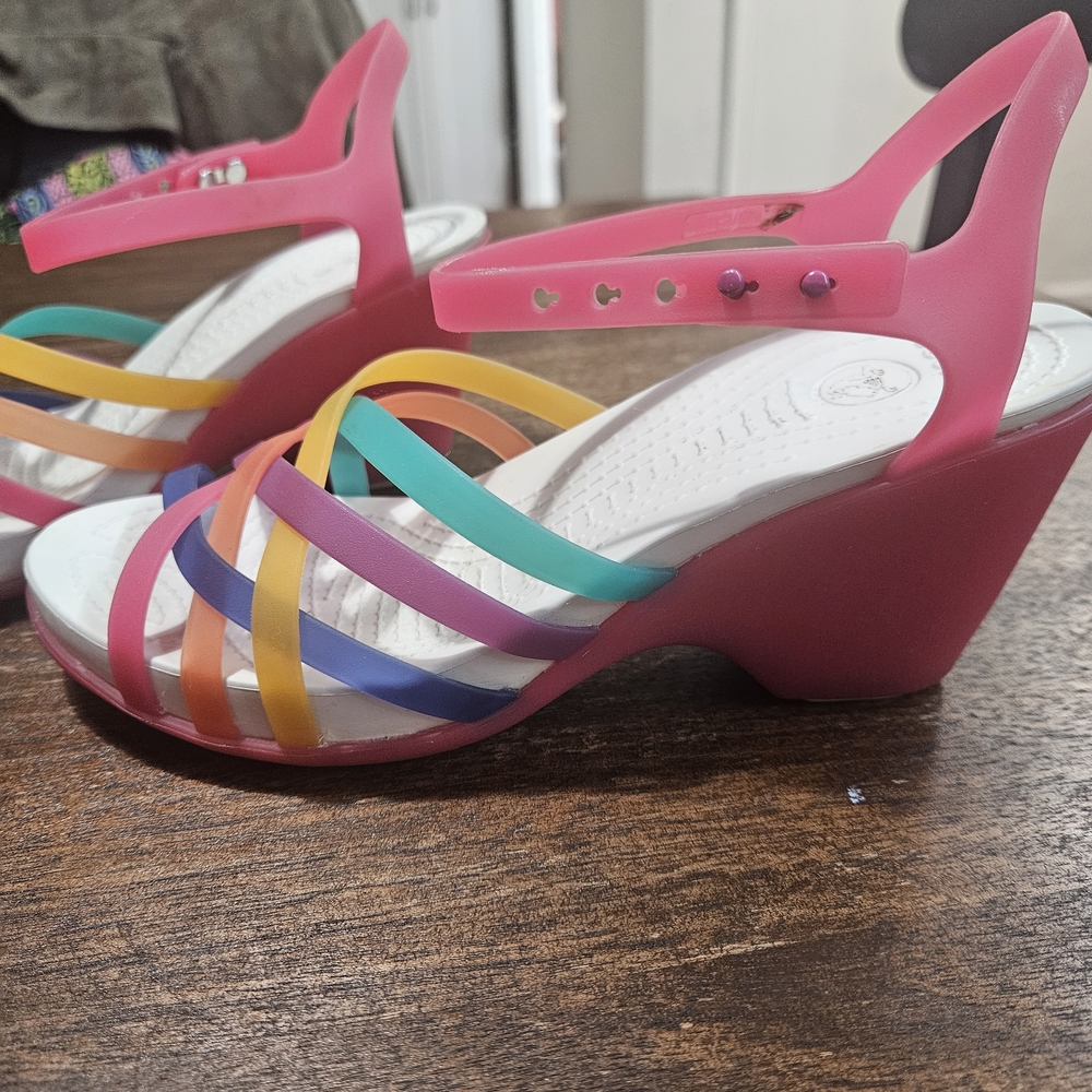 Crocs Huarache Wedge Sandals - Multi-Color Rainbow - Size W7 - Picture 2 of 7